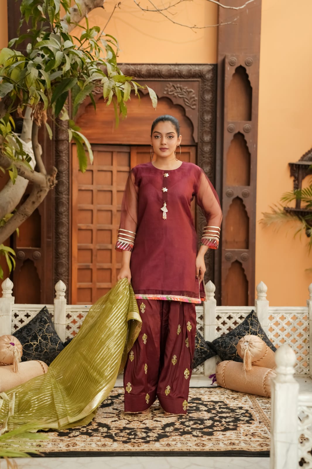 Qani Charm | Cotton Net & Embroidered Fershi 3-Piece