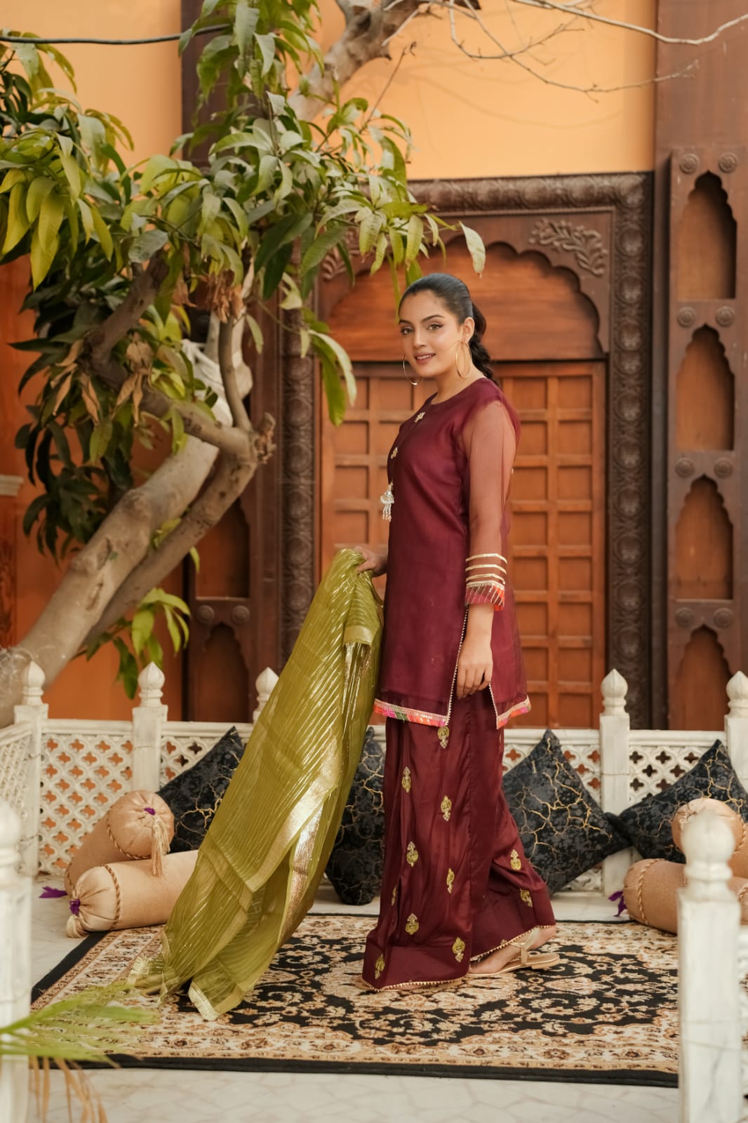 Qani Charm | Cotton Net & Embroidered Fershi 3-Piece